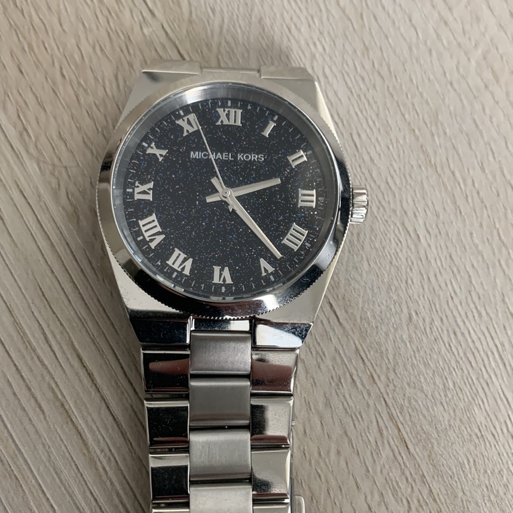 NWT Womens Michael Kors Watch